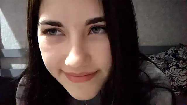 Snapshot of StarYeadon chatting on December 4, 5:17 am StarYeadon online show from December 4, 5:17 am