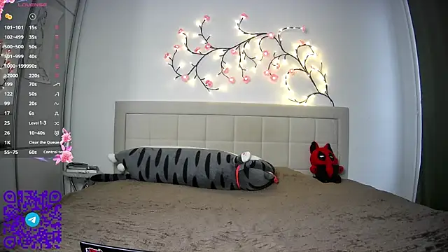 ArianeRandy online show from April 14, 3:07 pm