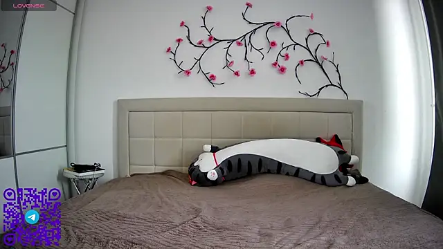 ArianeRandy online show from April 25, 2:58 pm