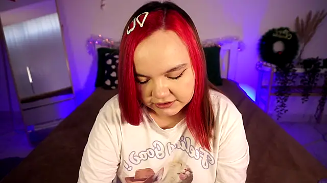 Snapshot of Rose_Luvv chatting on December 23, 7:28 am Rose Luvv online show from December 23, 7:28 am