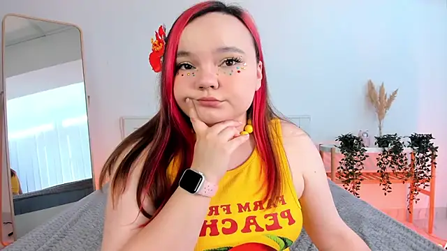 Snapshot of Rose_Luvv chatting on June 14, 6:59 am Rose Luvv online show from June 14, 6:59 am
