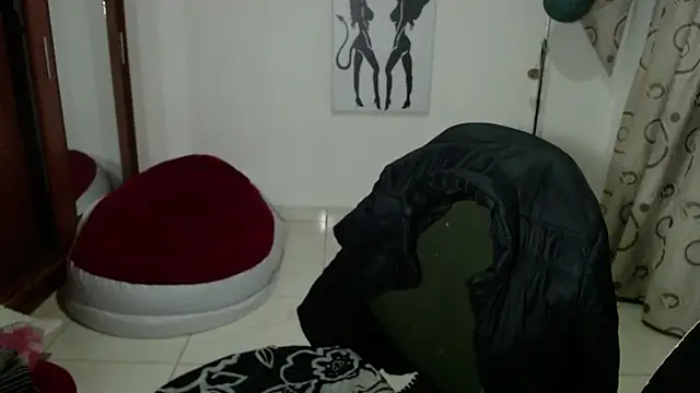 vivian-milf online show from February 17, 1:35 am