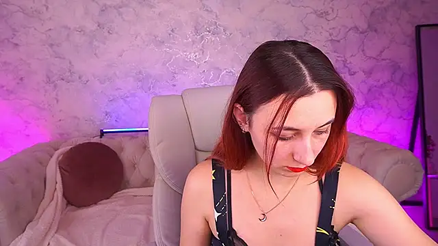 RoxieRay online show from December 19, 3:52 pm