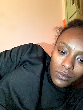    Hannah    online show from December 4, 6:12 am