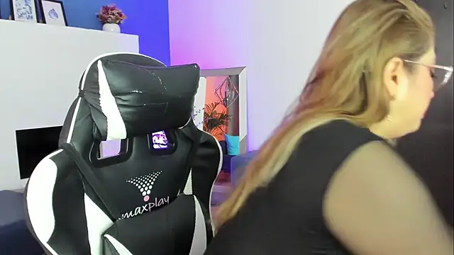 Anto Thompson online show from March 29, 7:36 pm