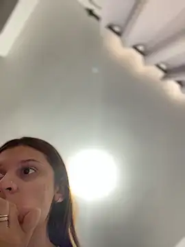 Snapshot of allisonn_parker26 chatting on November 25, 7:36 pm allisonn parker26 online show from November 25, 7:36 pm