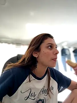 Snapshot of allisonn_parker26 chatting on November 27, 5:26 pm allisonn parker26 online show from November 27, 5:26 pm