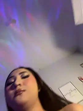 Diannellove online show from February 21, 7:48 pm