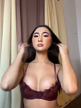 Snapshot of Diannellove chatting on June 6, 4:44 pm Diannellove online show from June 6, 4:44 pm