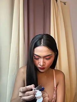 Snapshot of Diannellove chatting on June 9, 5:35 pm Diannellove online show from June 9, 5:35 pm