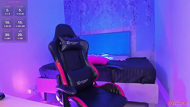 Anthonela art online show from December 15, 1:59 pm