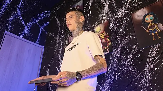 Snapshot of Paulo_527 chatting on December 3, 4:09 am Paulo 527 online show from December 3, 4:09 am