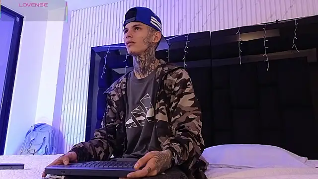 Paulo 527 online show from February 25, 5:28 am