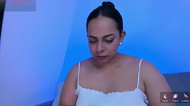 Snapshot of jimena_chic1 chatting on May 3, 8:04 pm jimena chic1 online show from May 3, 8:04 pm