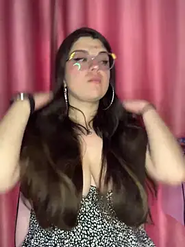 Scarletts Boobs online show from November 30, 8:35 pm