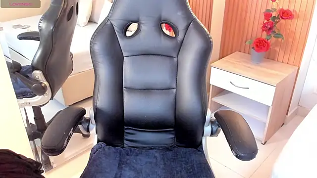 samantha quinnn online show from December 21, 8:38 pm