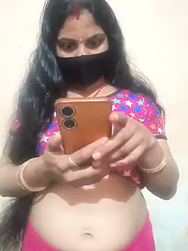 Snapshot of Pooja_bhabhi00 chatting on December 15, 5:23 am Pooja bhabhi00 online show from December 15, 5:23 am
