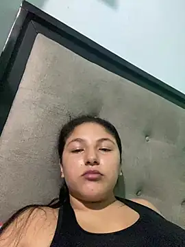 Emily milk 1 online show from April 21, 5:17 pm