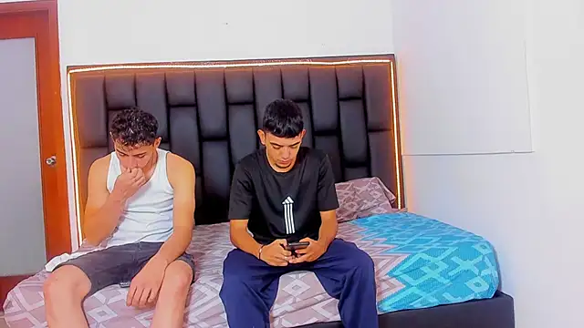 Crazy porkys online show from April 14, 7:09 pm