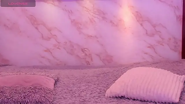 Dakota ferreti  online show from March 29, 9:15 pm