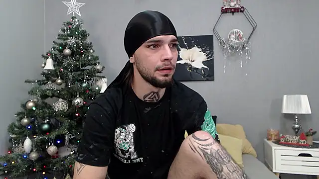 KaneHunter online show from December 18, 8:04 pm