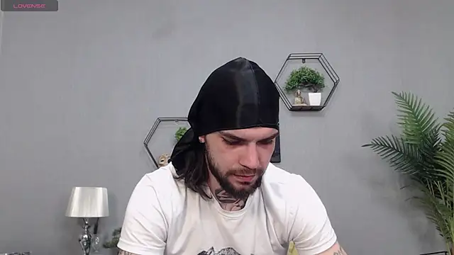 KaneHunter online show from March 24, 8:36 pm