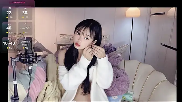 Snapshot of Coral_888 chatting on November 29, 12:46 am Coral 888 online show from November 29, 12:46 am