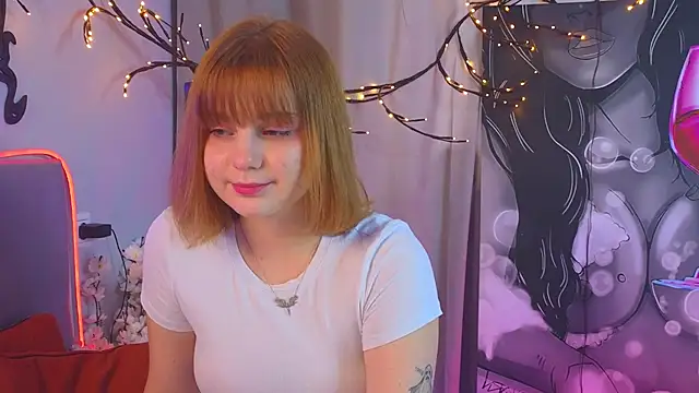 Snapshot of AsiaBritney chatting on November 29, 8:28 am AsiaBritney online show from November 29, 8:28 am