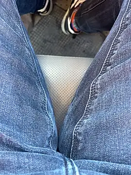 Snapshot of ratemydickbabe chatting on December 18, 9:26 am ratemydickbabe online show from December 18, 9:26 am