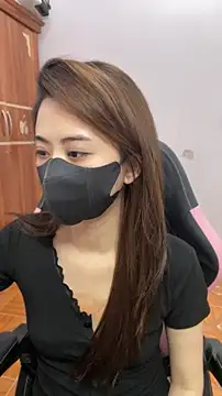 Lunamoon68 online show from April 25, 4:04 am