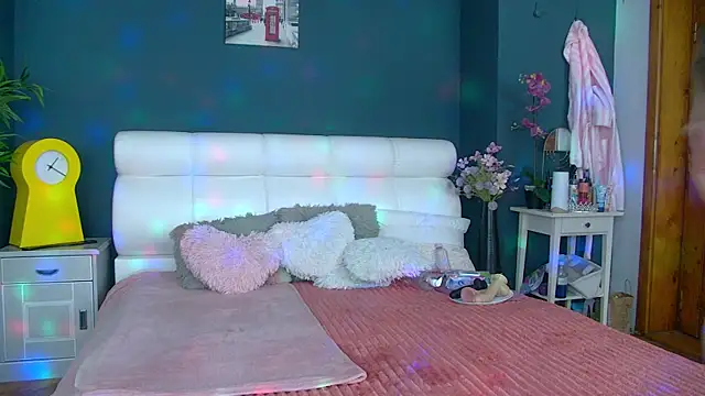 Cougar Milff online show from April 21, 11:49 am