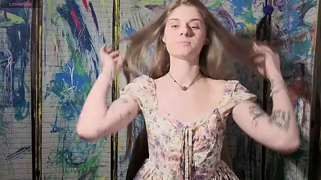 Adell Love online show from April 18, 5:06 pm