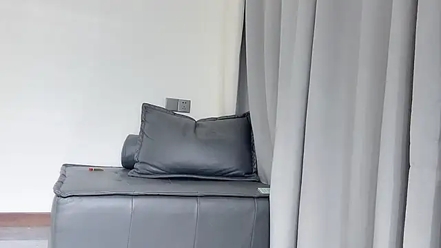 Snapshot of wanou33669 chatting on December 5, 12:36 pm wanou33669 online show from December 5, 12:36 pm