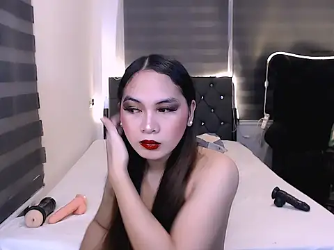 Snapshot of sylvannia_cumslut chatting on December 3, 1:57 am sylvannia cumslut online show from December 3, 1:57 am