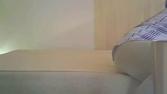 Snapshot of kyono-iyashi chatting on May 9, 2:44 pm kyono-iyashi online show from May 9, 2:44 pm