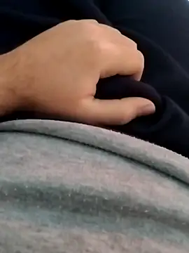 Snapshot of erdestruttor18 chatting on November 29, 8:28 am erdestruttor18 online show from November 29, 8:28 am