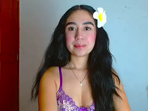 SiennaLorens online show from March 4, 9:26 am