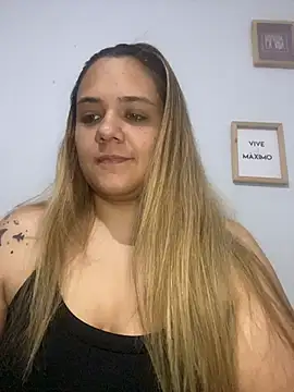 LoreinnFox online show from April 8, 3:50 am