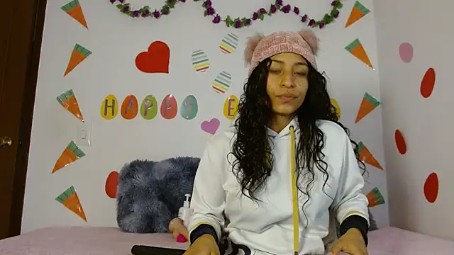 MarillynMorgan online show from April 20, 7:04 pm