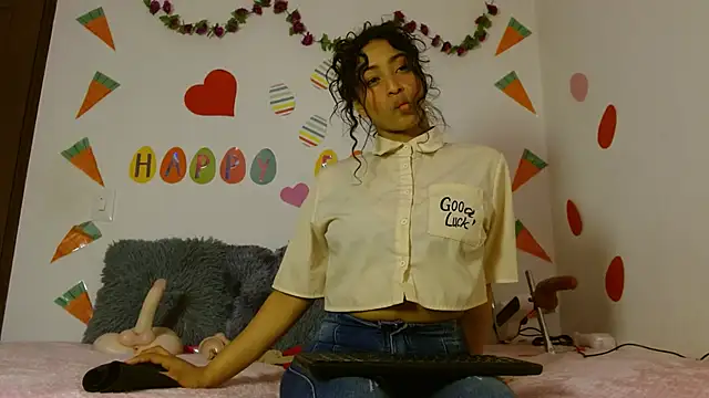 MarillynMorgan online show from April 24, 2:19 pm