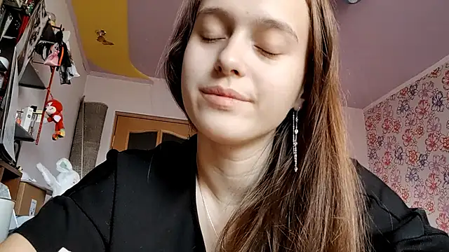 Snapshot of SophieHazely chatting on December 2, 1:22 am SophieHazely online show from December 2, 1:22 am