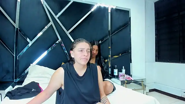 Alyssa Noah online show from April 12, 3:44 am