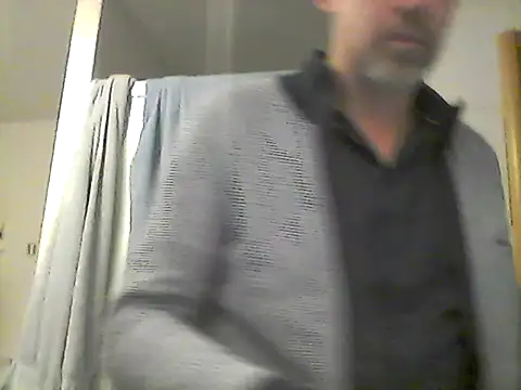 lorisaux online show from February 20, 8:20 pm