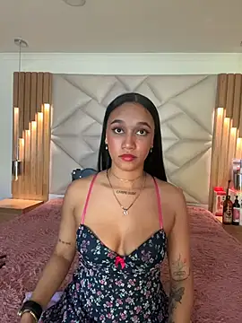 coraline vera online show from April 21, 7:28 pm