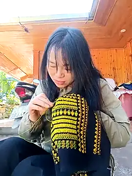 flooora online show from November 29, 2:58 am