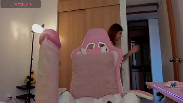 Snapshot of jossephine_ chatting on July 1, 10:31 pm jossephine online show from July 1, 10:31 pm