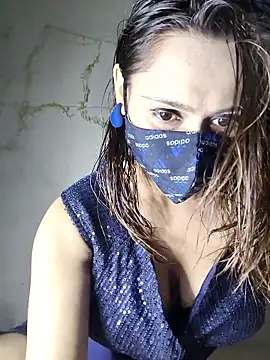 HONEY BEBS online show from January 6, 3:49 pm