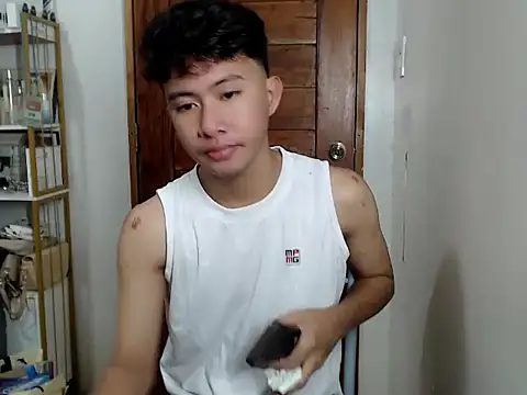 asiantwink0000 online show from December 15, 2:38 am