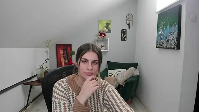 Snapshot of SarahOwenn chatting on November 27, 2:52 pm SarahOwenn online show from November 27, 2:52 pm