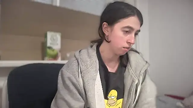 Aphr0ditee online show from April 21, 2:45 pm